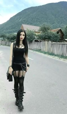 Punk Girls, Goth Outfit, Goth Women, Goth Beauty, Metal Girl, Gothic Beauty, Gothic Girls, Gothic Outfits