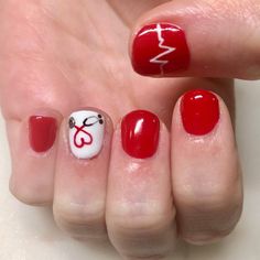 Surgery Nail Designs, Nails Nurse Design, Nurse Nails Ideas, Nurse Nail Designs Ideas, Nurse Grad Nails, Nursing Graduation Nail Designs, Simple Nails For Nurses, Nursing School Graduation Nails, Nursing Graduation Nails