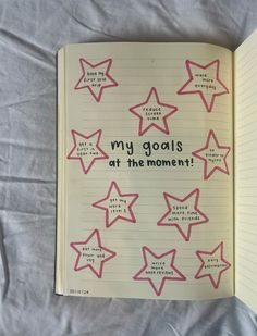 Goals Book Ideas, Journaling Goals Ideas, 2025 Bujo Ideas, Manifestation Journal First Page, About Me In Journal, Notebook Introduction Page, 2025 Goals Bullet Journal, Favorite Things Journal Page, What I Write In My Diary