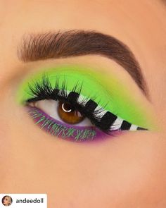 Halloween Eyeshadow, Beetlejuice Makeup, Graphic Makeup, Amazing Halloween Makeup, Halloween Makeup Inspiration