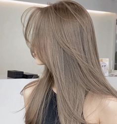 Hair Color Ideas For Asian Highlights, Light Smokey Ash Brown Hair, Ash Taupe Hair Color, Smokey Light Brown Hair, Smoky Beige Hair Color, Mushroom Hair Color Blonde, Smokey Beige Hair Color, Mushroom Color Hair, Light Ash Blonde Hair With Highlights