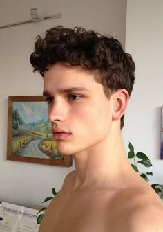 Looks modernos: cortes de cabello para hombre 2019 Simon Nessman, 얼굴 그리기, Favorite Hairstyles, Dress Makeup, New Haircuts, Curly Hair Cuts