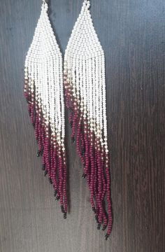 White Beaded Earrings, Garden Earrings, Seed Bead Fringe Earrings, Beaded Hat Bands, Native American Beadwork Patterns, Seed Bead Jewelry Patterns, Native Beading Patterns, Beaded Things, Beaded Earrings Native