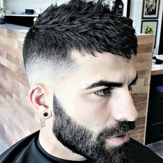 Hairstyles For Diamond Face Shapes - Textured Crop What Haircut Should I Get, Top Haircuts For Men, Diamond Face Hairstyle, French Crop, Short Haircuts For Men, Top Hairstyles For Men, Crop Haircut, Crop Hair, Fresh Haircut