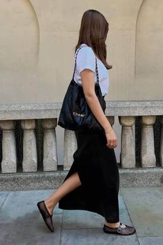 50+ Chic Ballet Flats Outfit Ideas for Grown Women (Spring, Summer, Fall and Winter) Ballet Style Outfit, Ballet Flats Outfit Work, Casual Flats Outfit, Red Flats Outfit, Ballerina Flats Outfit, Elegant Summer Outfits, Ballerina Outfit