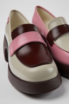 Camper Twins Shoes Women, Camper Twins Shoes, Camper Twins, Latest Fashion Shoes, Loafer Shoe, Very High Heels, Camper Shoes, Old Shoes, Shoes Heels Wedges