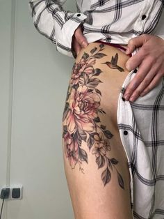 Моё тату Thigh Tattoo Ideas Female, Women Hip Tattoos, Drawings For Girls, Tattoos Women Thigh, Tattoo Ideas Female Hip, Female Thigh Tattoos, Tattoo Ideas Female Thigh, Hip Tattoos For Girls