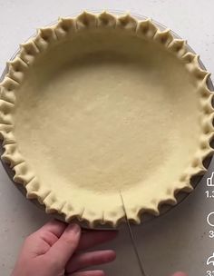 Coconut Oil Pie Crust, Oil Pie Crust, Pumpkin Pie Crust, Decorative Pie Crust, Dump Recipes, Squash Pie, Pie Crust Edges, Peasant Bread, Pie Crust Designs