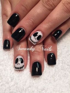 Ghost, Halloween nails and nails art Halloween Toe Nails, Halloween Nail Colors, Nailart Tutorial, Holloween Nails, Halloween Nails Easy, Nail Art Halloween, Halloween Acrylic Nails, Aesthetic Halloween, Nails Halloween