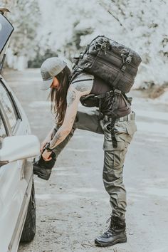 Women In Trades Outfit, Womens Tactical Clothing, Tactical Wear Women, Girls Hiking Outfit, Womens Hiking Outfits, Wander Outfit, Trekking Outfit Women, Trekking Outfit, Cute Hiking Outfit