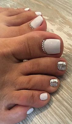 Grandma Nails, Nail Polish Ideas, Hollywood Nails, Feet Nail Design, Pedicure Designs Toenails, Pedicure Nail Designs, Gel Toe Nails, Acrylic Toe Nails, Trending Nails