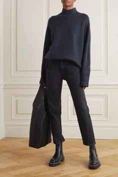 Come abbinare anfibi e stivaletti: idee di look – Con cosa lo metto? Looks Party, Everyday Fashion Outfits, Mode Casual, Looks Street Style, Mode Inspo, 가을 패션, Looks Style, Mode Inspiration, Winter Fashion Outfits