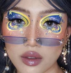 Star Eyebrows, Space Themed Makeup, Constellation Makeup, Star Makeup Look, Star Eye Makeup, Fade Into Hue Palette, Fade Into Hue, Cake Photoshoot, Funky Makeup