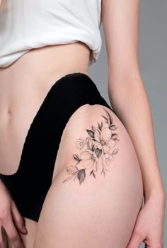 Pelvic Tattoos, Small Thigh Tattoos, Flower Hip Tattoos, Side Hip Tattoos, Side Thigh Tattoos, Tato Minimal