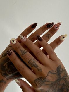 ✿ @juliabhering_ ✿ Fyp Aesthetic, Nails Nailart, Coding