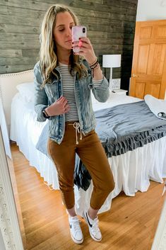 Joggers Outfit Fall, Joggers Outfit Women, Mom Outfits Fall