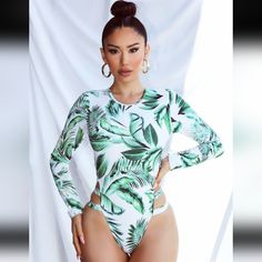 Fashion Nova One Piece Long Sleeve Swimsuit With Padded Front, Back Zipper, And Side Cut-Outs. So Sexy. Brand New With Tags. Clean And Smoke/Pet/Odor Free Home. Swimsuit Long Sleeve, Wedding Pakistani, Teens Dresses, Long Sleeve Swimwear, Long Sleeve Swimsuit, Green Swimsuit, Red Swimsuit, Wedding Formal, Blue Swimsuit