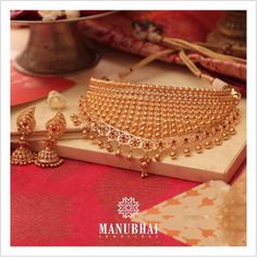 Manubhai Jewellers | Gold & Diamond Jewellers in Borivali, Mumbai Choker Necklace Gold Designs, Manubhai Jewellers Necklaces Gold, Bengali Gold Necklace Designs, Gold Choker Designs, Gold Necklace Set With Price, Antique Gold Choker Set, Gold Diamond Necklace Set, Borivali Mumbai