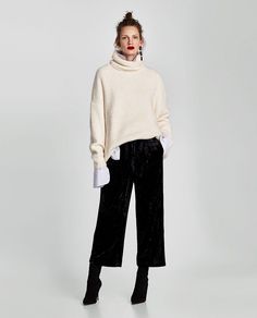 ZARA - WOMAN - VELVET CULOTTES WITH BOW Velvet Culottes Outfit, Zara Culottes Outfit, Cullotes Outfit Winter, Winter Outfits Ideas, Goth Outfit, Neue Outfits, Casual Winter Outfits