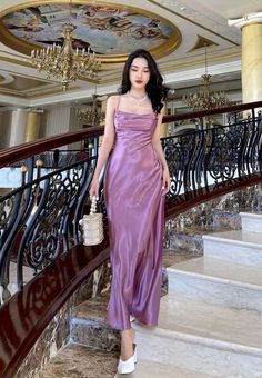 Satin Prom Dress Aesthetic, Purple Dress Aesthetic, Purple Evening Dress, Dresses Satin, Satin Evening Dresses, Long Prom Dresses, Dress Satin, Looks Chic, Long Prom Dress