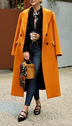 Orange Coat Outfit, Orange Coat, Coat Outfit, Love Clothing, Kinds Of Clothes, Woolen Coat, Coat Outfits, Looks Style, Coat Fashion