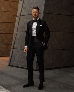 A Timeless Tuxedo | InStitchu — THE CUFF Black Groomsmen Suits, Black Groomsmen, Black Tuxedo Wedding, Marriage Suits, Men's Tuxedo Wedding, Groom Suit Black, Groom Tuxedo Wedding, Black Tie Tuxedo