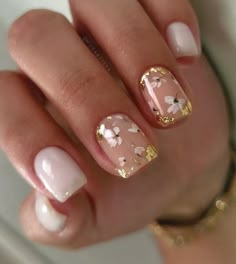 Classy Gold Nails, Summer Nails Bright, Winter Glam, Nails Bright, Manicure Nail Designs, January 21, Chic Nails