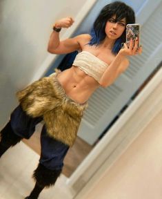 Inosuke Woman Cosplay, Inosuke Cosplay Female, Inosuke Makeup, Inosuke Costume, Cute Cosplay Ideas, Female Anime Cosplay Ideas, Inosuke Cosplay, Cool Cosplay