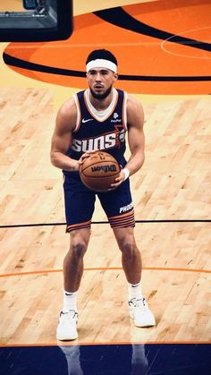 NBA basketball wallpaper background of Phoenix Suns star Devin Booker Devin Booker Aesthetic, Phoenix Photo, Cool Basketball Wallpapers, Basketball Aesthetic, Basketball Wallpapers, Wallpaper Background Aesthetic, Nba Fashion