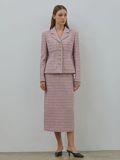 Composition : Outshell :22%Wool, 27%Cotton, 38%Polyester, 11%Nylon, 2%Span / Lining: 50%Viscose Rayon, 50%PolyesterColor : PinkCountry of Origin : Republic of Korea Spring Pink Tweed Skirt, Luxury Chic Tweed Skirt, Pink Chanel Tweed, Chic Tweed Skirt With Button Closure, Luxury Fitted Long-sleeved Tweed Jacket, Chanel Style Jacket, Tweed Skirt, Fashion Aesthetics, Chanel Fashion