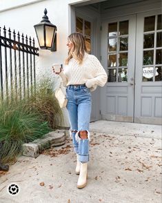 White Booties Outfit, Booties Outfit Fall, White Chunky Knit Sweater, White Sweater Outfit, Jeans Outfit Fall, Booties Outfit, Neutral Outfit, Cute Fall Outfits, Casual Winter Outfits