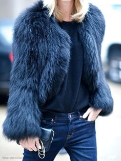 Looks Chic, Fur Fashion, Chic Fashion, Looks Style, Mode Inspiration, Faux Fur Coat, Winter Looks