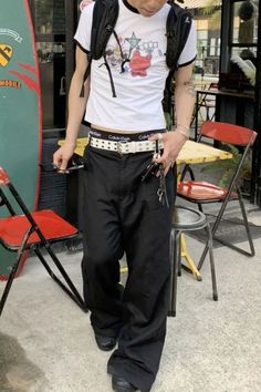 Soft Punk Outfits Men, Clubbing Outfits Men, Guys With Good Style, Alternative Mens Fashion, Summer Grunge Outfits, Grunge Outfits Men, Fashion Guys, 2000s Japanese Fashion, Summer Grunge