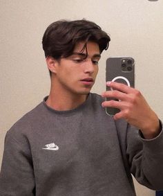 Mens Hairstyles Thick Hair Long, Hairstyles Thick Hair Long, Dark Brown Hair Men, Short Middle Part Hair Men, Eddie Preciado, Hairstyles Thick Hair