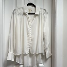 Creamy White. High Low Front Back. Beautiful Covered Buttons. Nice Shirt To Dress Up Or Down Elegant Long Sleeve Tops By Forever 21, Elegant Long Sleeve Tops From Forever 21, Elegant Forever 21 Blouse For Night Out, Elegant Forever 21 Blouse For Spring, Long Sleeve Forever 21 Blouse For Brunch, Elegant Forever 21 Spring Blouse, Forever 21 Long Sleeve Blouse For Brunch, White Blouse Crop Top, Forever 21 Long Sleeve Top With Button Closure