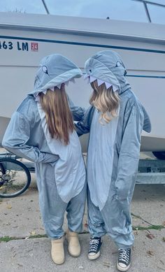 #halloween #shark #friends Shark Costume Halloween, Best Friends Halloween, Under The Sea Homecoming Outfits, Onesie Halloween Costume, Matching Halloween Costumes For 2 People, Costume For 2 Best Friends, Duo Matching Halloween Costumes, Hollween Costumes Ideas Duo, Halloween Costumes Duo Onesies