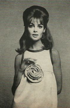 1965, Jean Shrimpton wearing Saint Laurent's rose pink gaberdine short dinner dress. Yves Saint Laurent 1960s, Ysl Rose, 60s Models, 60s Girl, Bias Skirt, Swinging London