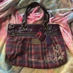 Good Condition But Not Brand New , Clean , Taken Care Of , Zippers All Work As Should , Style Tags Still On Purse , Purple W Vintage Poppy Tag Coach Poppy Bag, 2000s Purse, Purse Purple, Visual Archive, Coach Poppy, Bags Coach, Vintage Purses