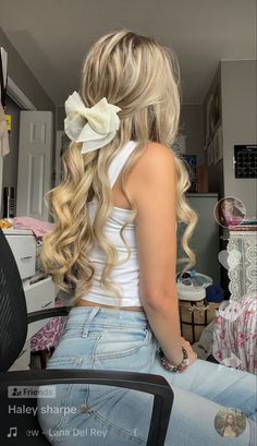 Not Mine! │ @VanillaVelveteen ♡ Prom Hair Down Hairstyles, Prom Hair With Bow, Prom Hairstyles With Bow, Cute Hairstyles For Blonde Hair, Prom Dresses Blonde Hair, Cute Hairstyles For Graduation, Prom Hair Blonde, Cute Graduation Hairstyles, Cute Church Hairstyles