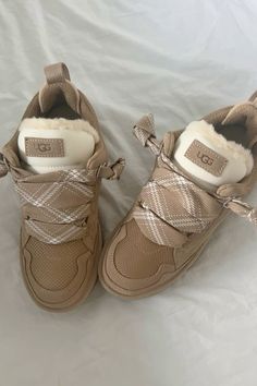 #uggs #uggtrainers #lowmel Aesthetic Ugg Boots, Ugg Sneakers Aesthetic, New Ugg Shoes, Uggs Shoes With Laces, New Uggs 2024, Ugh Sneakers Outfit, Shoe Wishlist 2024, Uggs Trainers