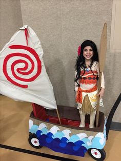 Moana Halloween Costume Family Diy, Moana Couple Costume, Moana And Maui Halloween Costumes, Moana Family Costumes, Moana Boat Diy Wagon, Moana Boat Diy, Diy Moana Boat, Halloween Costume Family, Moana Wagon Boat