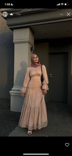 Dish Dress Hijabi, Hijab Maxi Dress, Hijabi Honeymoon Outfits, Hijabi Maxi Dress, Hijabi Vacation Outfits, Hijab Fashion Summer Long Dresses, Hijabi Wedding Guest Outfit, Modest Party Outfit, Hijabi Poses