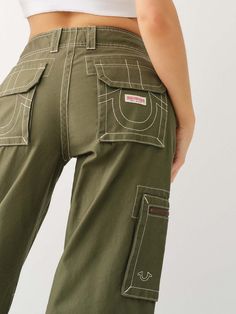 ZIP BAGGY CARGO PANT Cathartic Pants, Green Carpenter Pants, Utility Fashion, Style Roots, Cargo Pants Baggy, Earth Style, Climbing Pants, Baggy Cargo Pants, Green Jeans