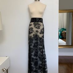 Black Lace Maxi Skirt With Leather Waistband. Brand New With Original Tags. Measures 48" From Top Of Band To Hem Black Lace Maxi Skirt, Corp Goth, Lace Maxi Skirt, Black Overlay, Blue Maxi Skirt, Silver Skirt, Ruffle Maxi Skirt, Maxi Lace Skirt, Overlay Skirt