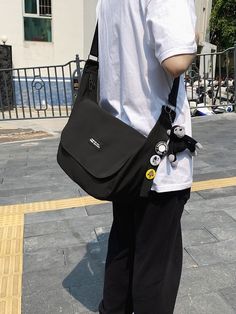 Nice product but smaller than described. As on the picture. Aesthetic Bag Men, Shoulder Bags Men, Side Bags For Men Mens Fashion, Men With Tote Bags, Messenger Bag Men Outfit, Bag For Men Aesthetic, Side Bag Aesthetic