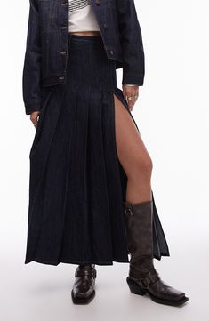 Adjustable Length Skirt, Denim Pleated Skirt Outfit, Long Winter Skirt, Pleated Maxi Skirts, Maxi Pleated Skirt, Long Denim Skirts, Long Skirt Winter, Denim Pleated Skirt, Pleated Denim Skirt