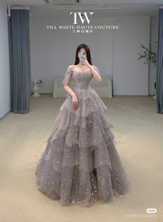 Prom Dresses With Back Covered, Asian Prom Dress Short, Korean Gown Prom, Korean Gowns Dresses, Korean Ball Gown, Korean Prom Dresses, Korean Prom, Korean Gown