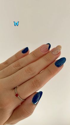 Blue And Glitter Nails, Blue And Gold Nails, Blue Gold Nails, Hello Nails, Fall Nail Trends, Beach Nails, Dream Nails, Fall Nail Designs, Perfect Nails