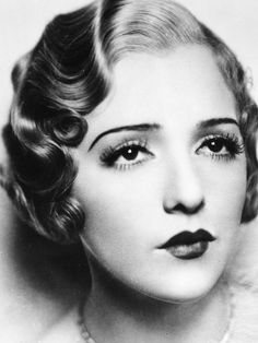 Cabelo Pin Up, Get Long Eyelashes, Bebe Daniels, Marcel Waves, 1930s Hair