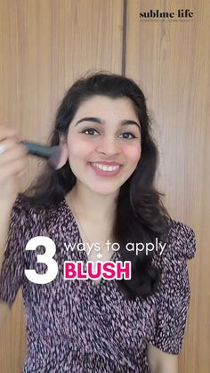 Blush plays a key role in achieving the makeup look. Blush application depends on the face type and skin shade. Here’s the guide to perfect the way you apply blush according to the face structure, skin shade, and makeup look. Blush is such an important part of your makeup. It just has the power to make you look good. Best High End Makeup, Blush Tutorial, Blush Application, Fresh Face Makeup, Glowing Skin Mask, Simple Makeup Tips, Cheek Makeup, Natural Blush